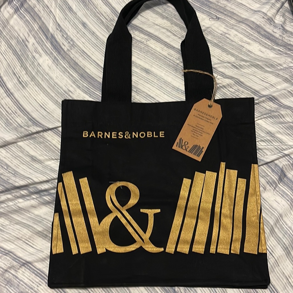 Barnes & Noble tote